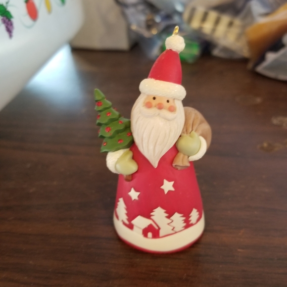 Santa lot - Picture 2 of 5